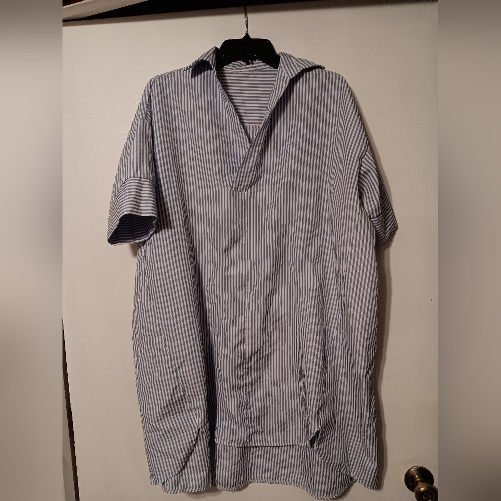 Women's Hi-Lo Blue Striped Shirt